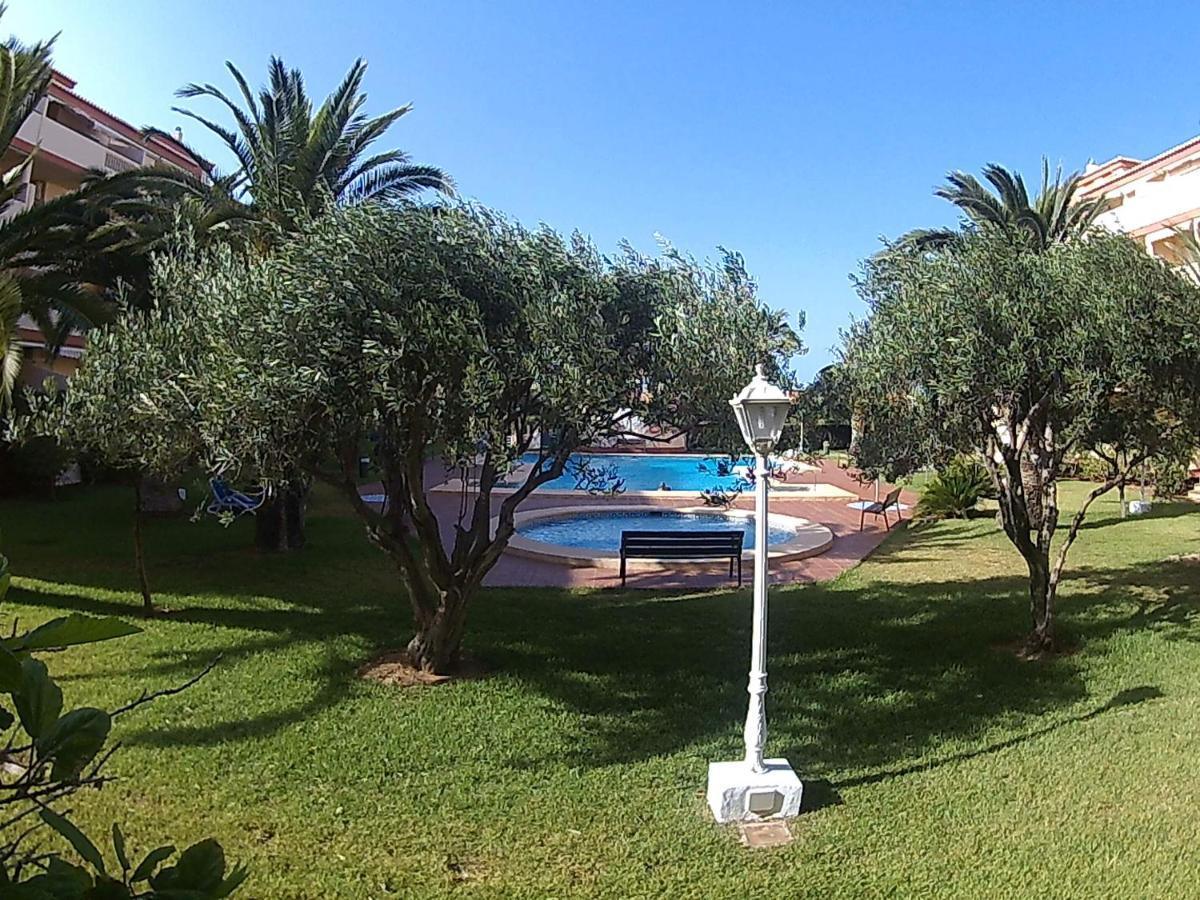 Bonito Apartamento En Primerla Linea De Playa Denia Exterior photo