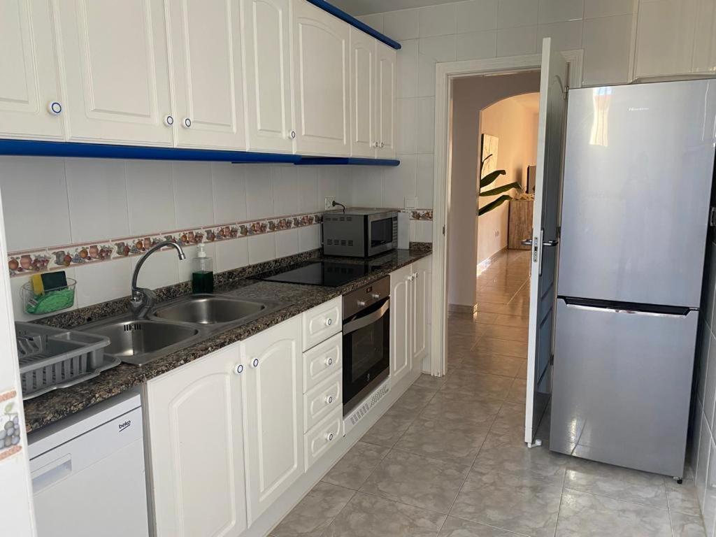 Bonito Apartamento En Primerla Linea De Playa Denia Exterior photo
